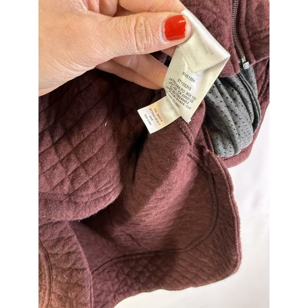 Patagonia Quilted Full-Zip Jacket Burgundy - Picture 5 of 10